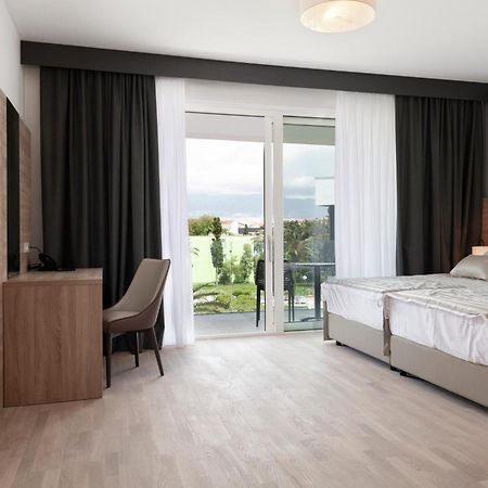 Kaneo Beach Hotel Novalja Exteriér fotografie