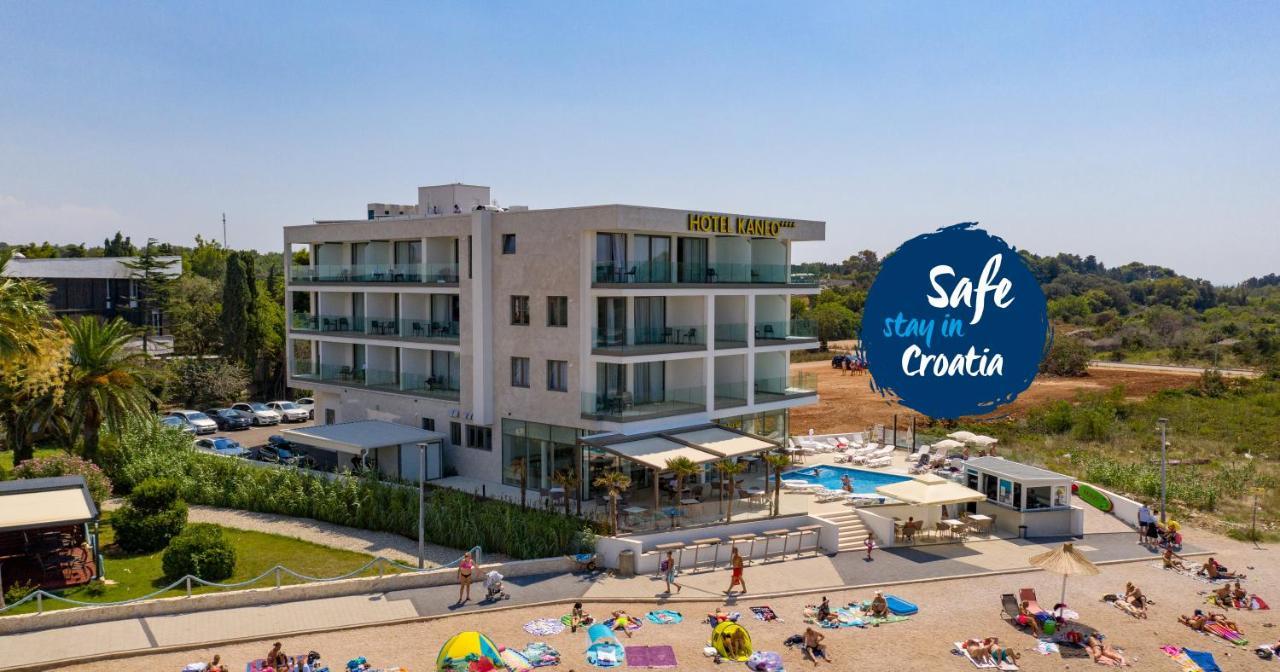 Kaneo Beach Hotel Novalja Exteriér fotografie