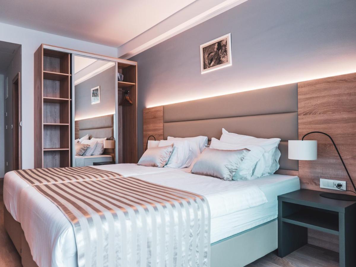 Kaneo Beach Hotel Novalja Exteriér fotografie